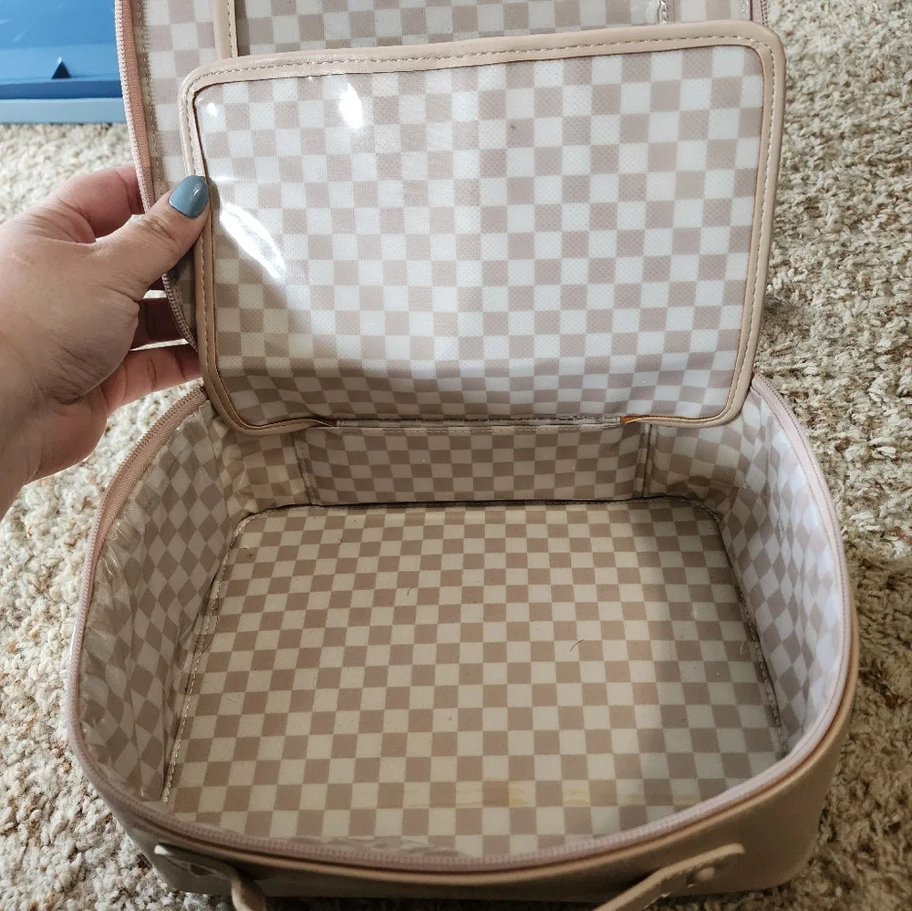 Makeup Travel Holder